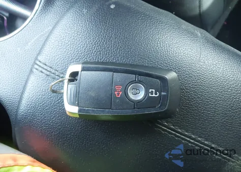 2017 Ford Mustang Gt Premium z USA, uszkodzony, nr VIN 1FA6P8CF7H5302412